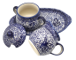 Preview: Bunzlauer Keramik Set Milch und Zucker mit Untersatz Dekor Blauer Falter, Krug liegend, Deckel offen